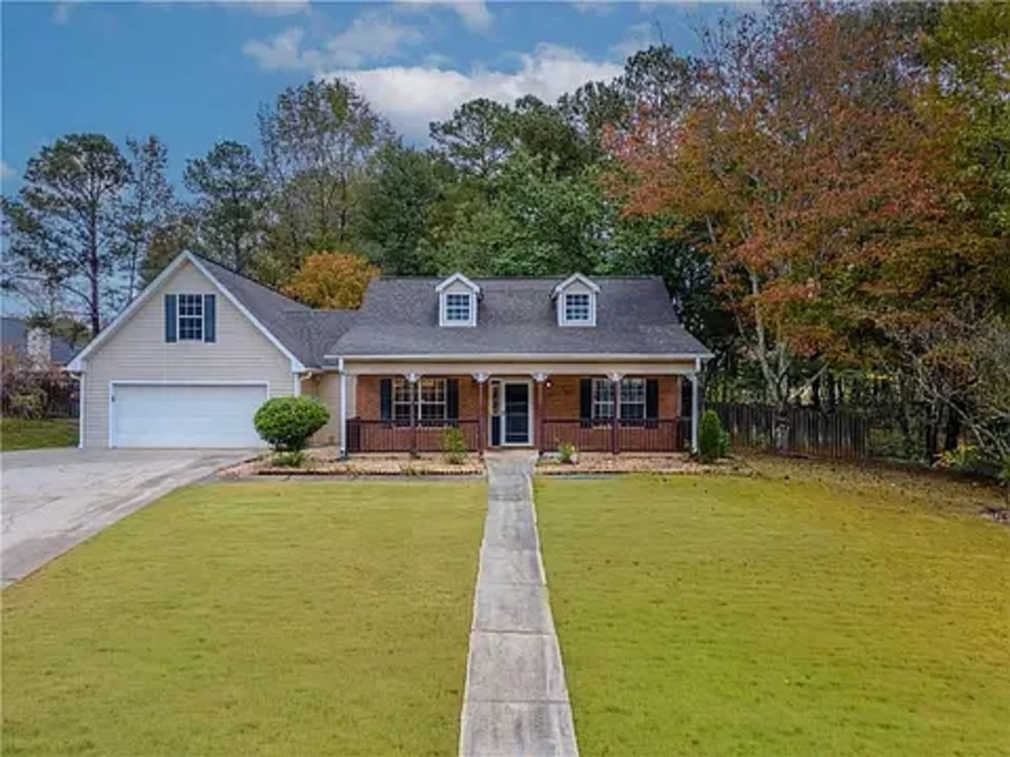 Charming 4BR House in Covington – photo 1