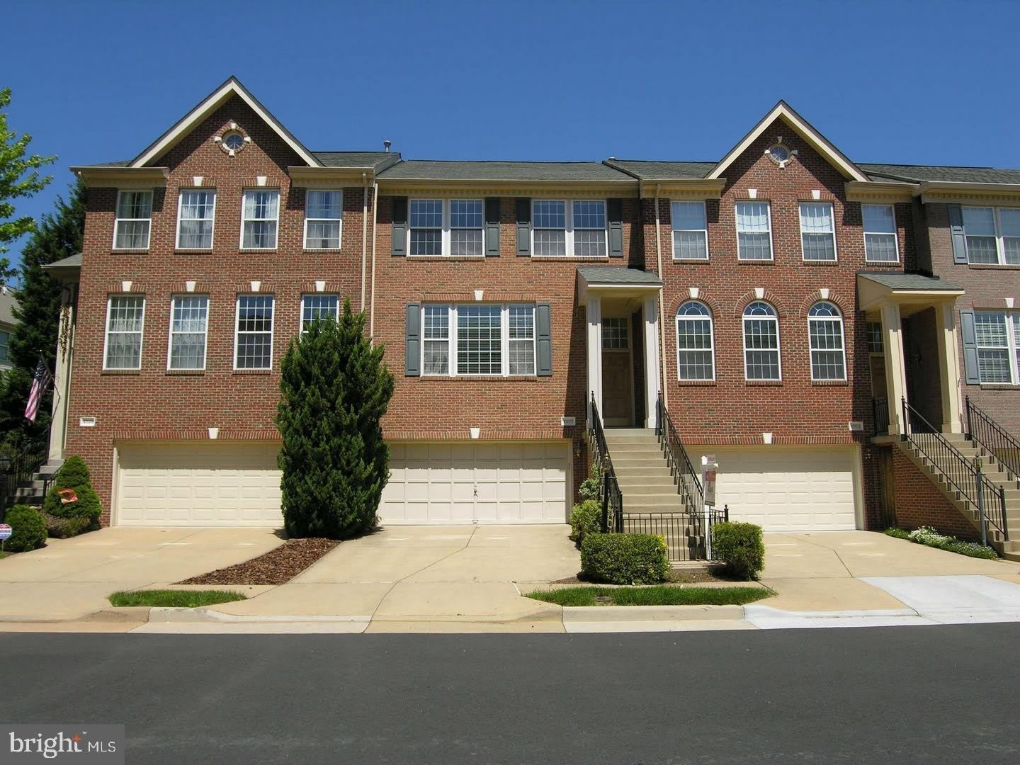 47670 LOWELAND Terrace – photo 1 of 24