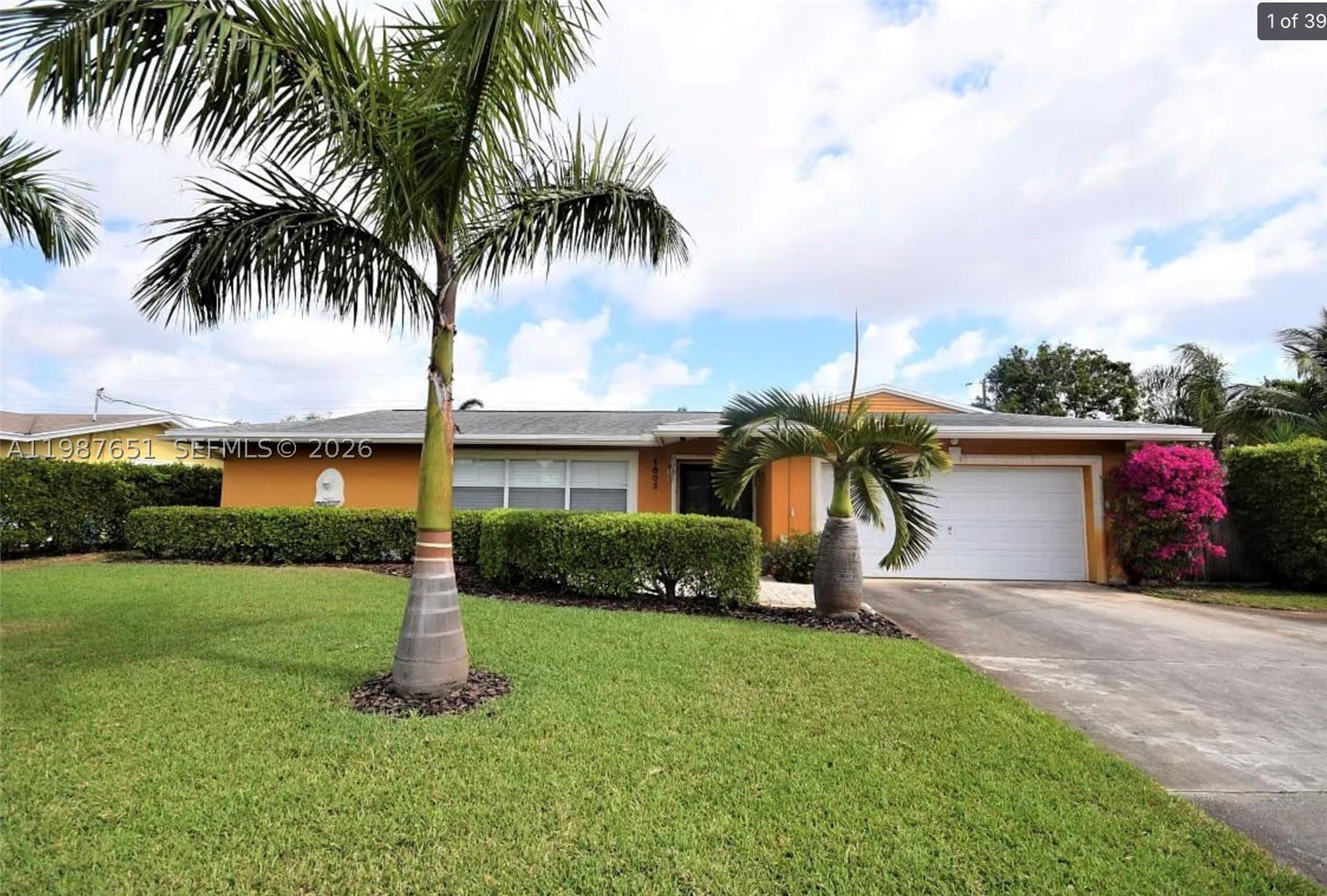 1003 SW 24th Ave – photo 1