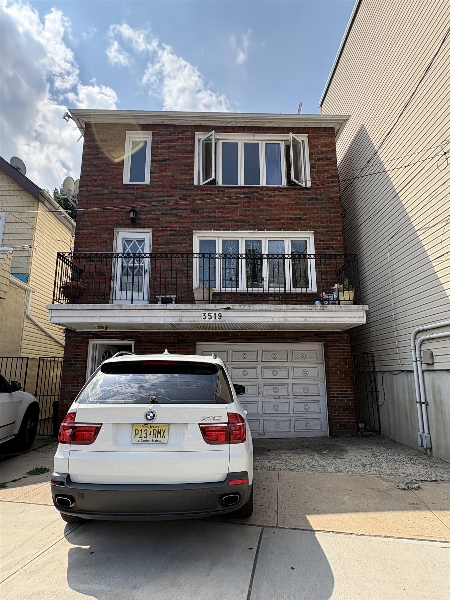 3519 KENNEDY BLVD – photo 1