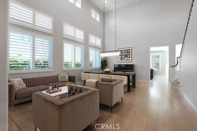 57 Laurelhurst Drive – photo 1 of 8