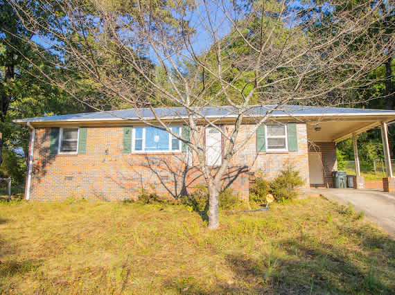 9877 Redcliff Road – photo 1