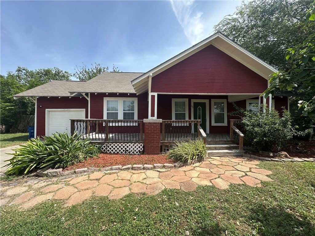 131 Dell Avenue – photo 1 of 38