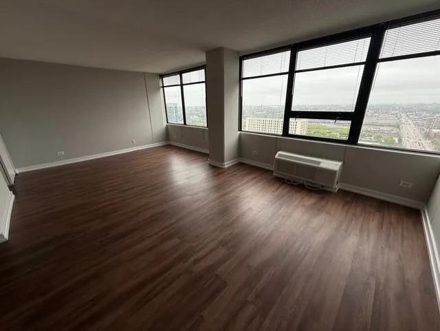 1220 South Michigan Ave. – photo 1