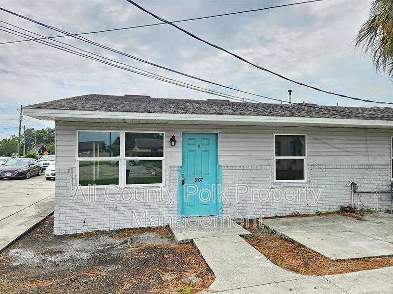 3037 Saint Paul Dr. – photo 1 of 10