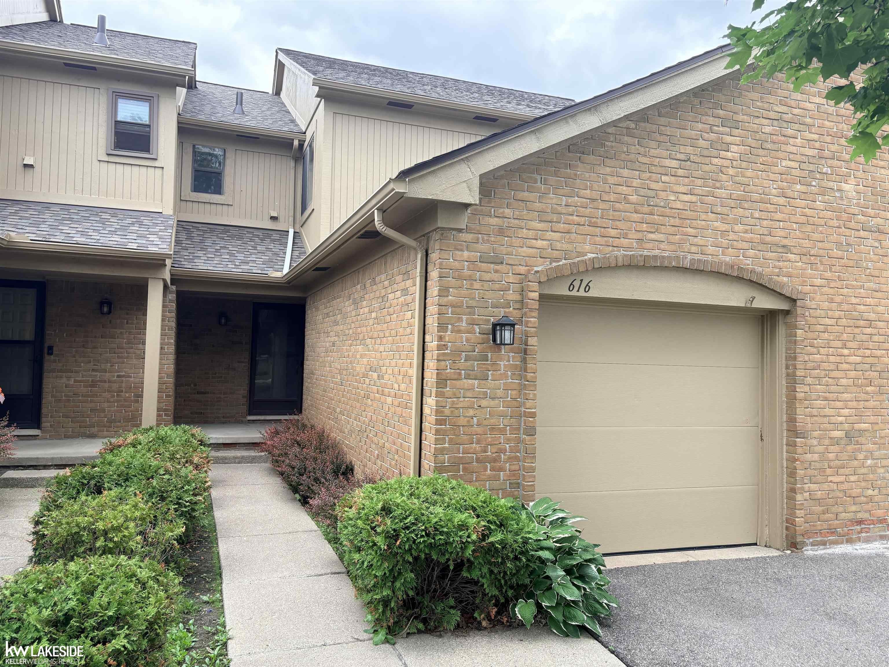 616 byron ct Road – photo 1 of 15