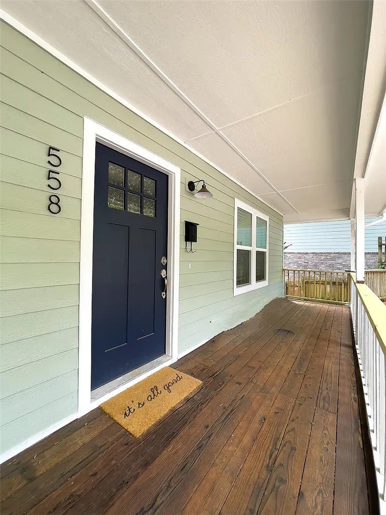 558 N Highland Avenue – photo 1 of 9