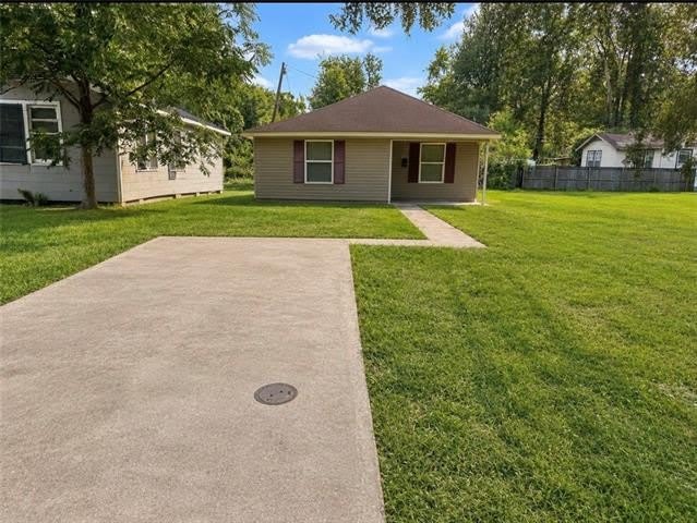 406 S WALNUT Street – photo 1 of 7