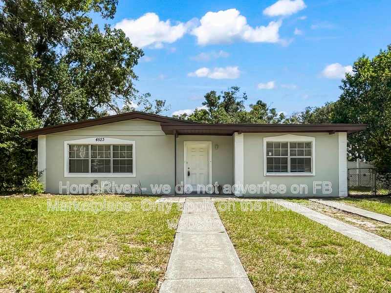 4523 Dolphin Dr – photo 1 of 25