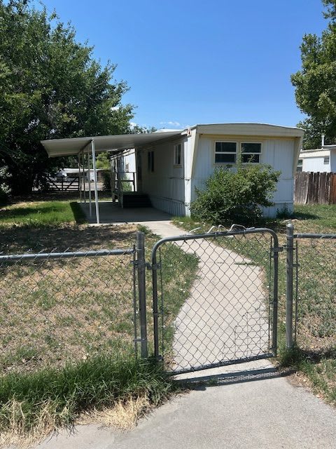 2961 1/2 Cedar Pl – photo 1 of 7