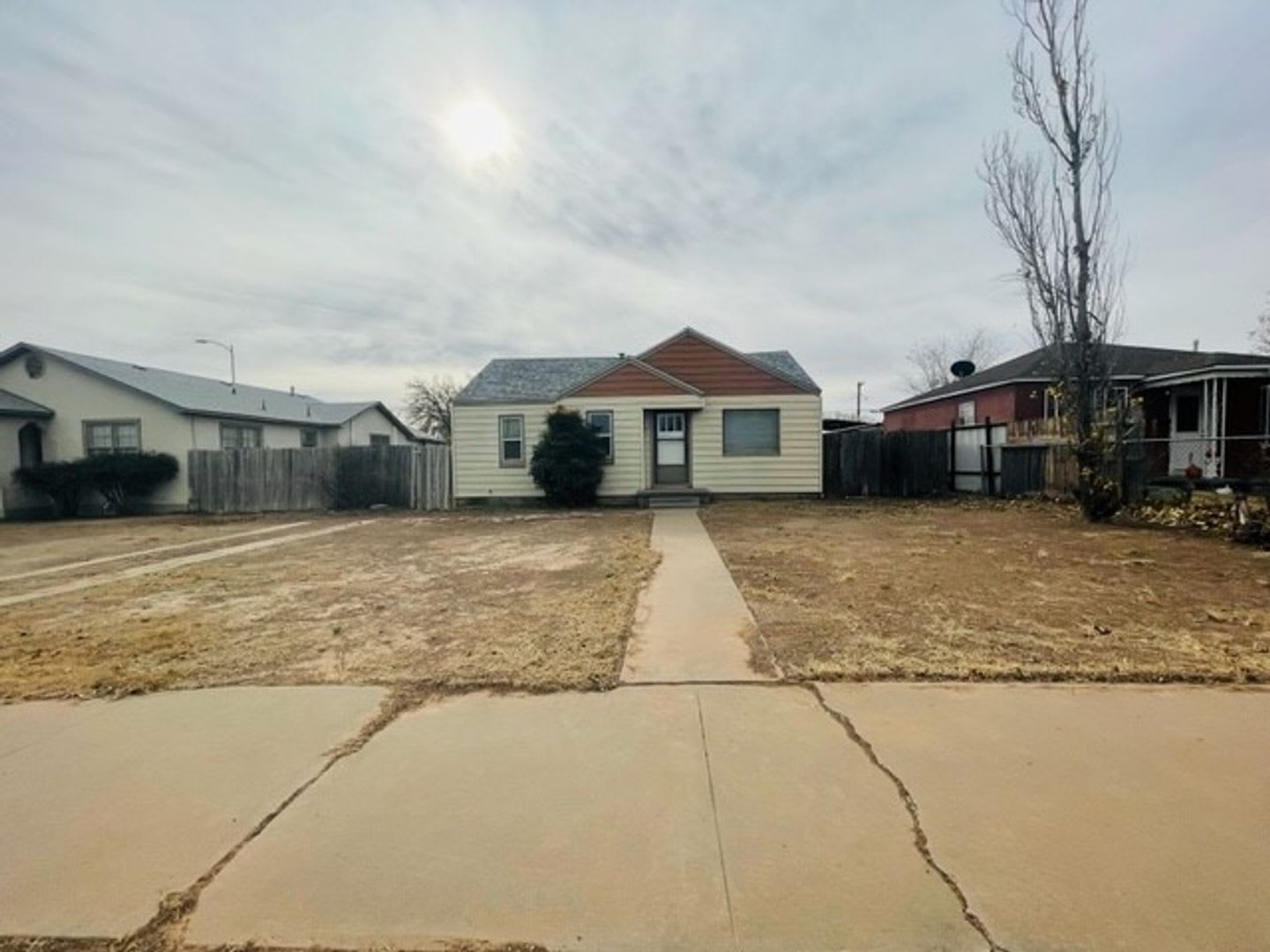 1002 W Deming St – photo 1 of 12