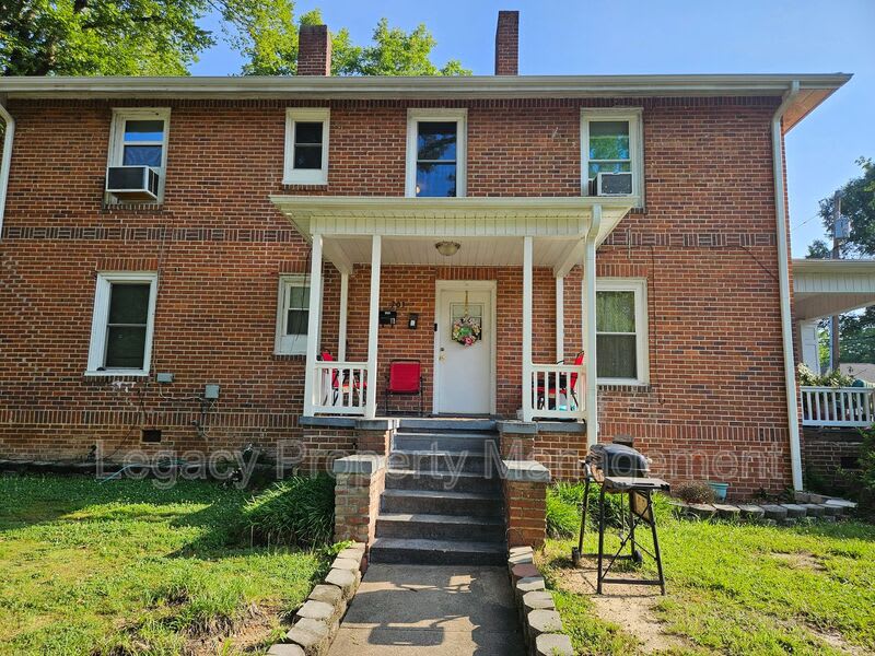 703 Askew Street – photo 1 of 78