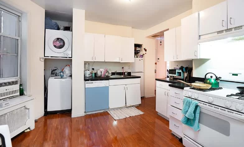 518 E 11th St – photo 1