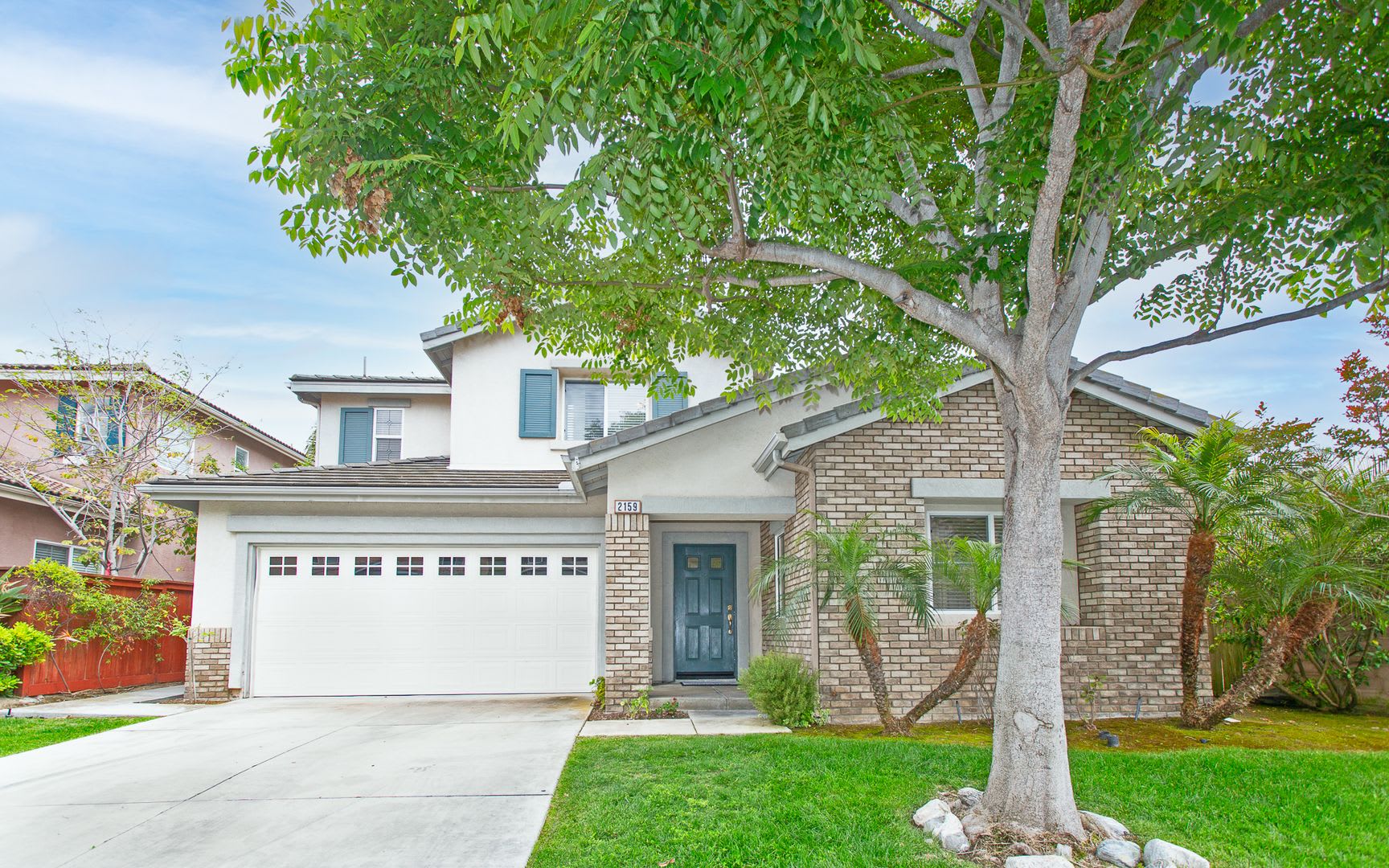 Grand and Gorgeous 5BR Home in La Fuente Gated Community! – photo 1