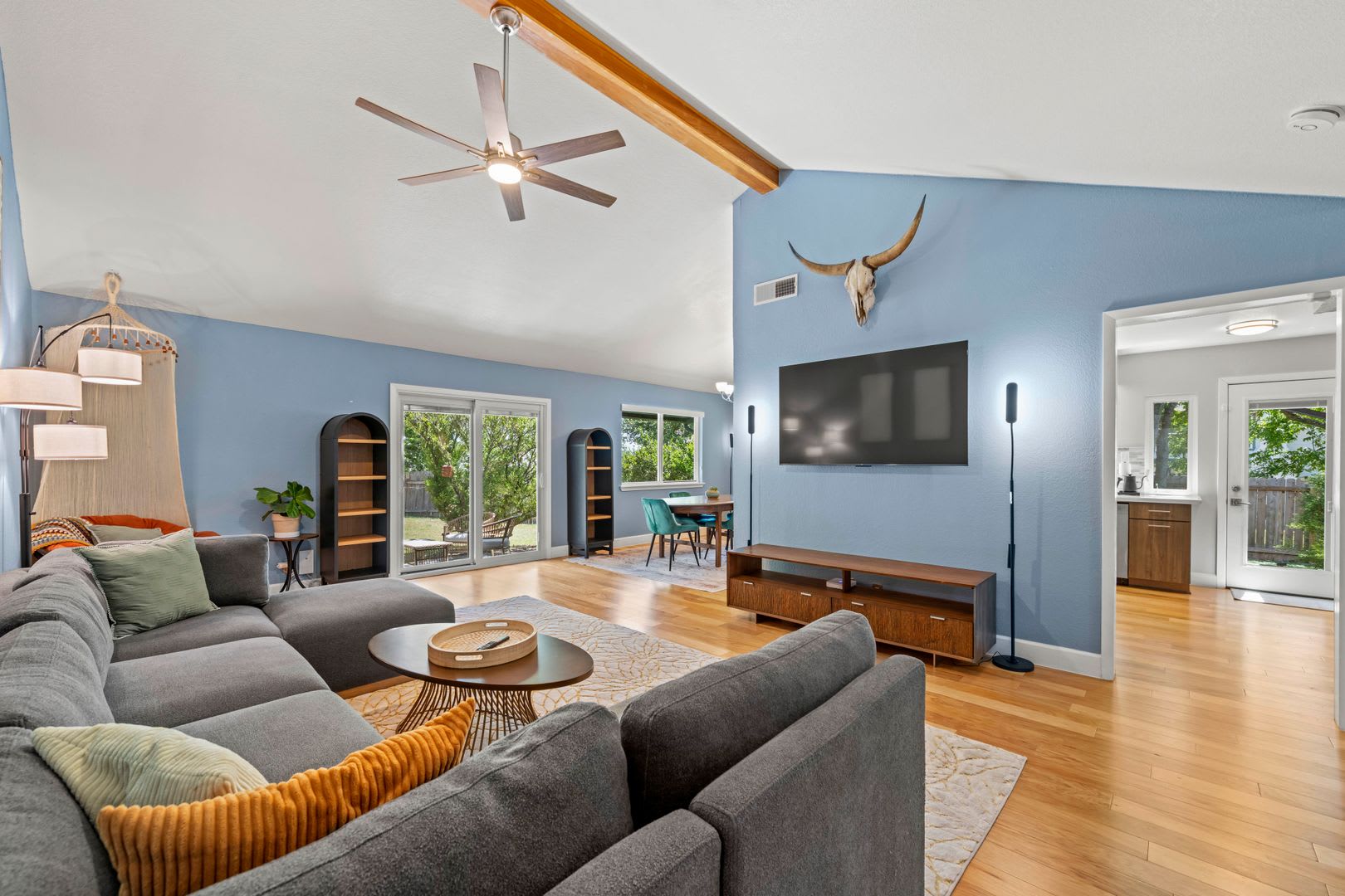 Bright 3-Bedroom Austin Home with Fenced Backyard & 2-Car Garage – photo 1