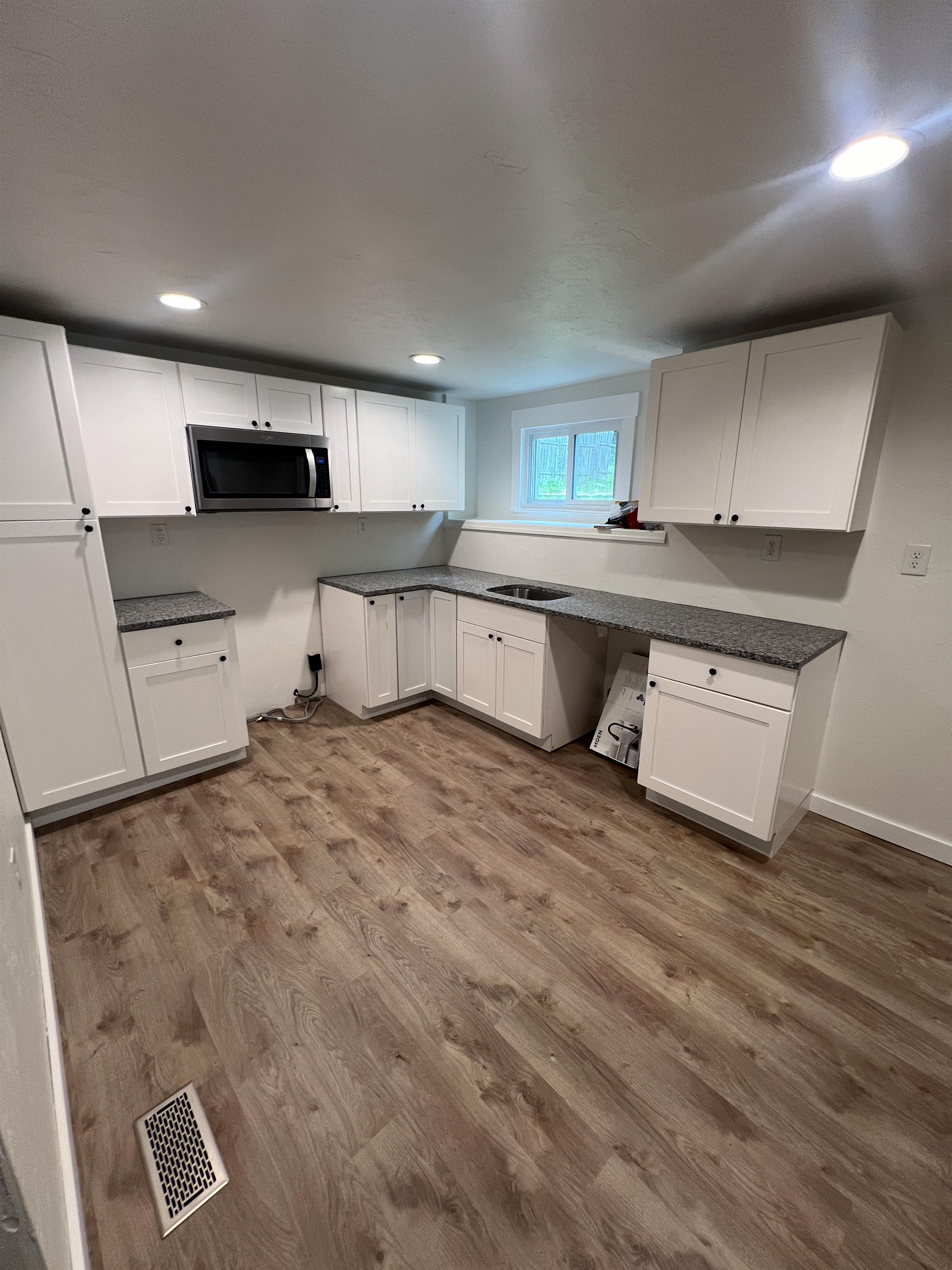 313 Brown Street – photo 1 of 13