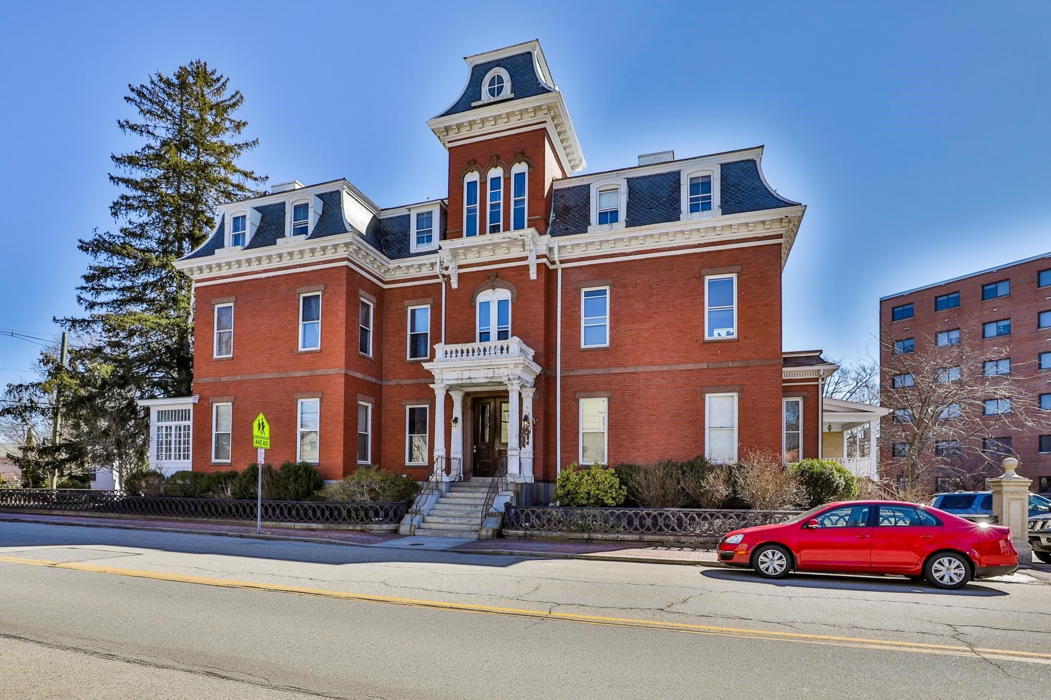241 Middle Street – photo 1 of 16