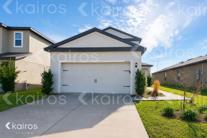 30098 Fedora Circle – photo 1 of 326