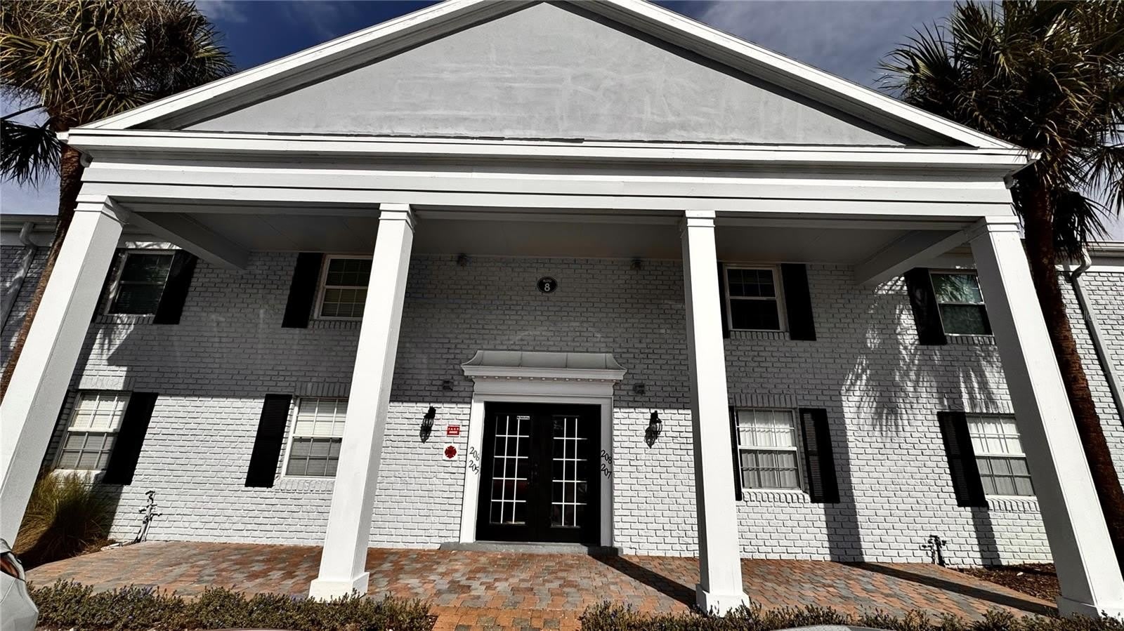 205 LEWFIELD Circle – photo 1