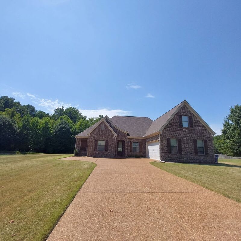 5285 Hurt Rd – photo 1 of 39