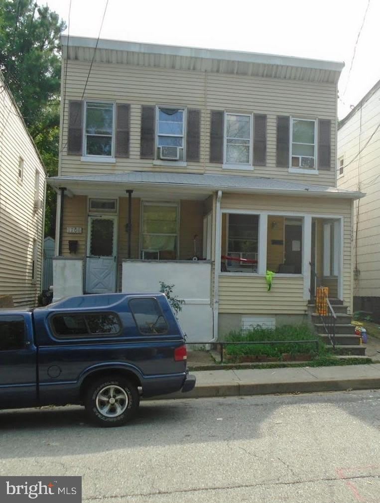 1704 MONTEREY Street – photo 1