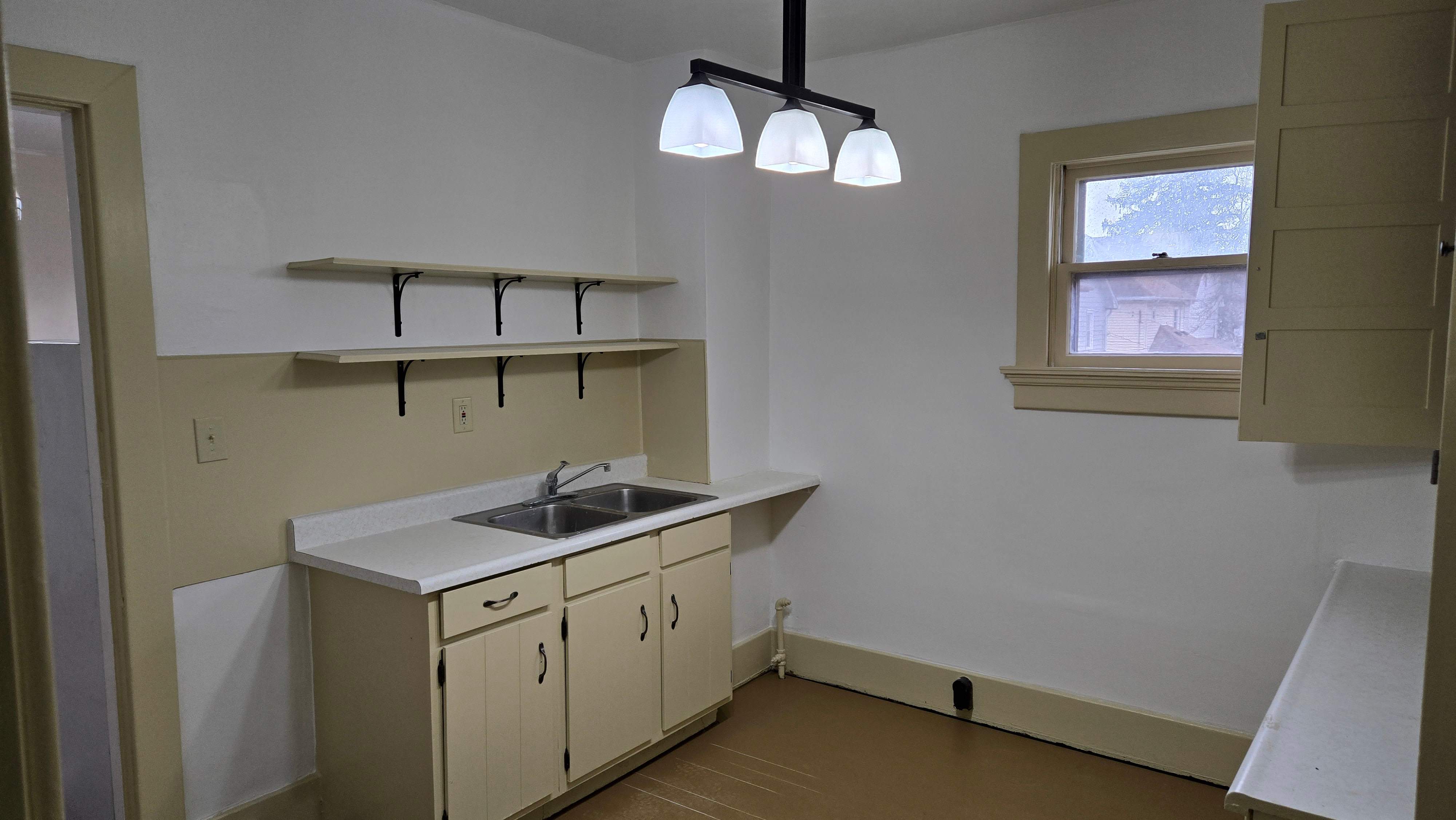 57 Gunckel Ave – photo 1