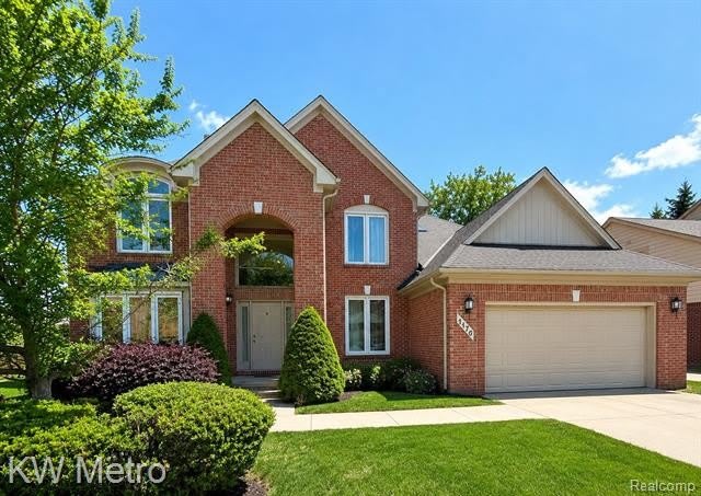 1176 CADMUS Drive – photo 1