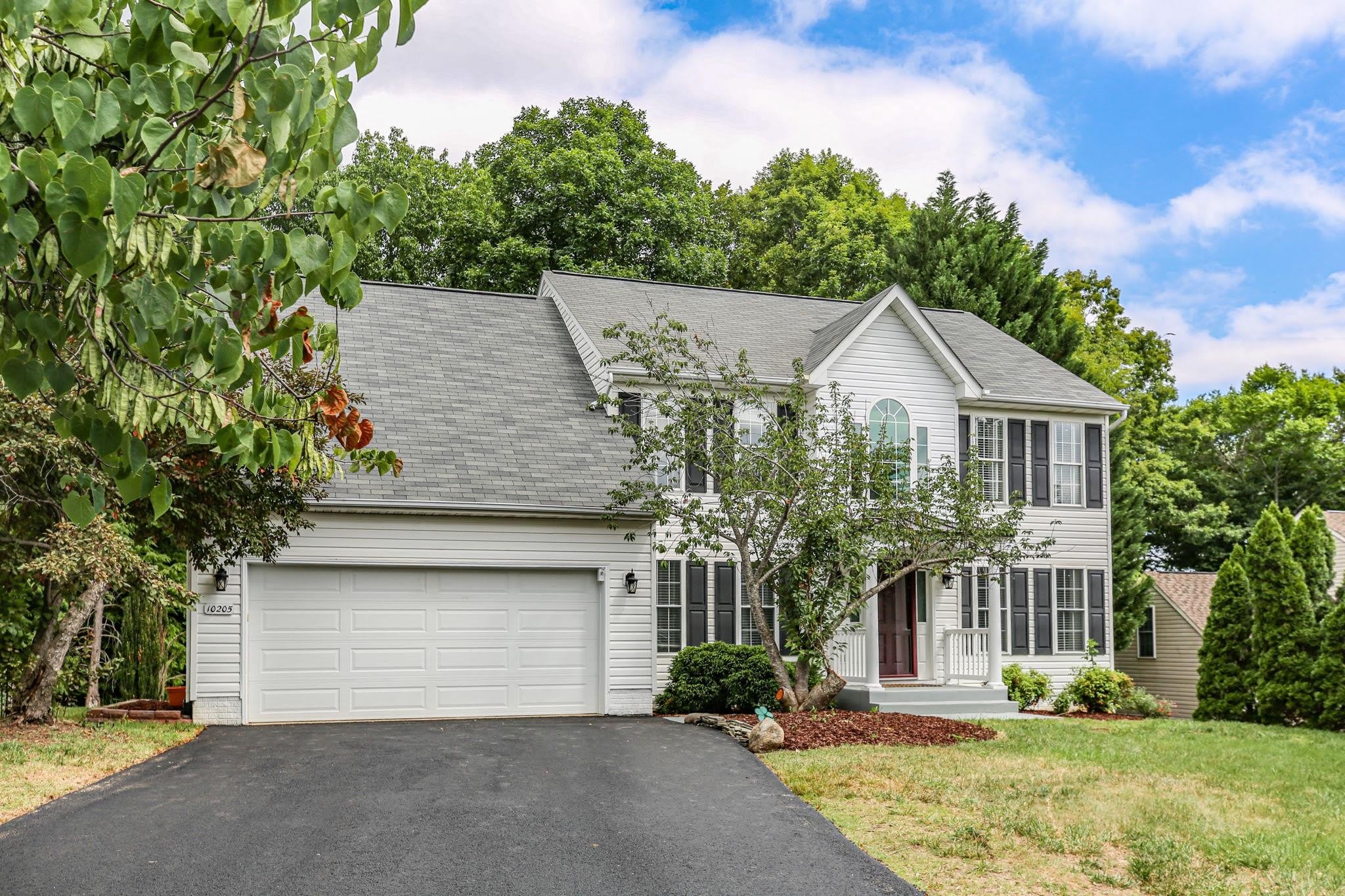 10205 N HAMPTON Lane – photo 1