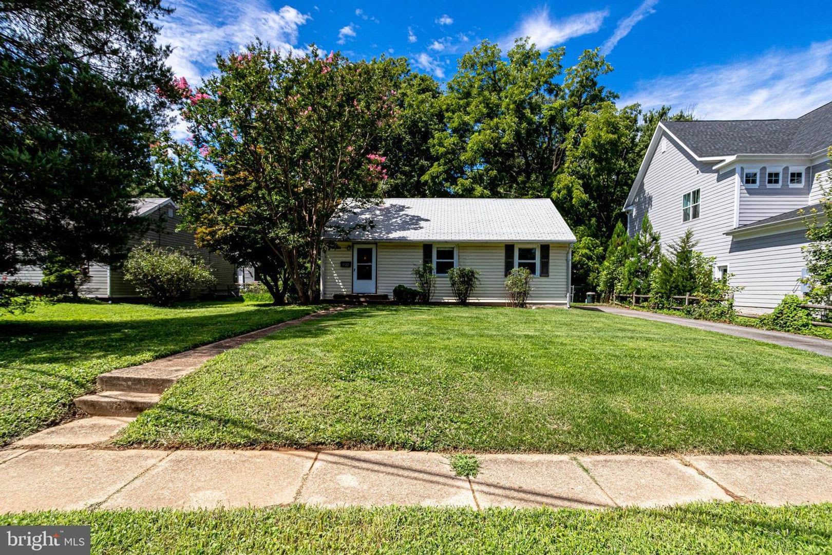 Discover The Charm Of This Beautifully Expanded Classic Rambler Offering More Than 1 200 Square Feet Of Comfortable Living Space In A Highly Desirable Inside The Beltway Location – photo 1 of 29