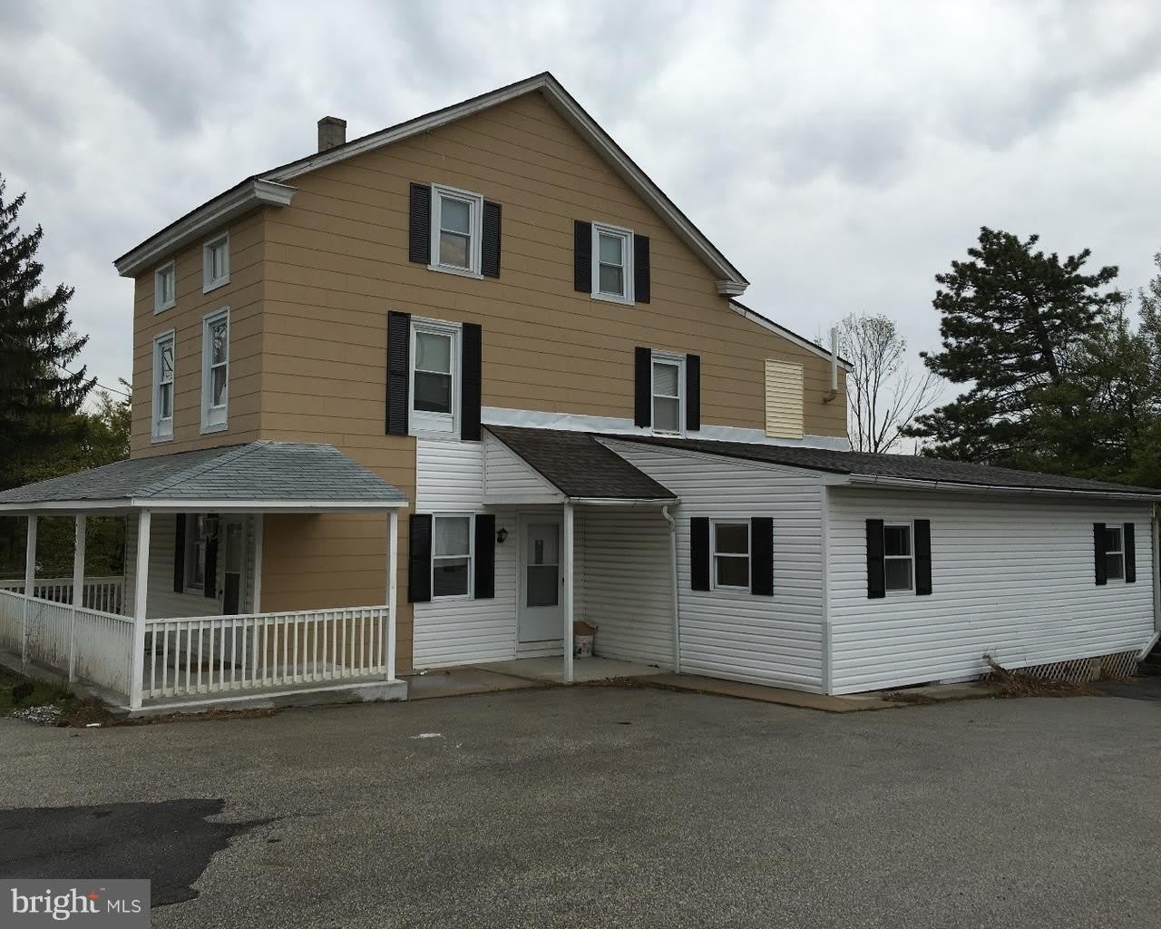 704 S GULPH Road – photo 1 of 16