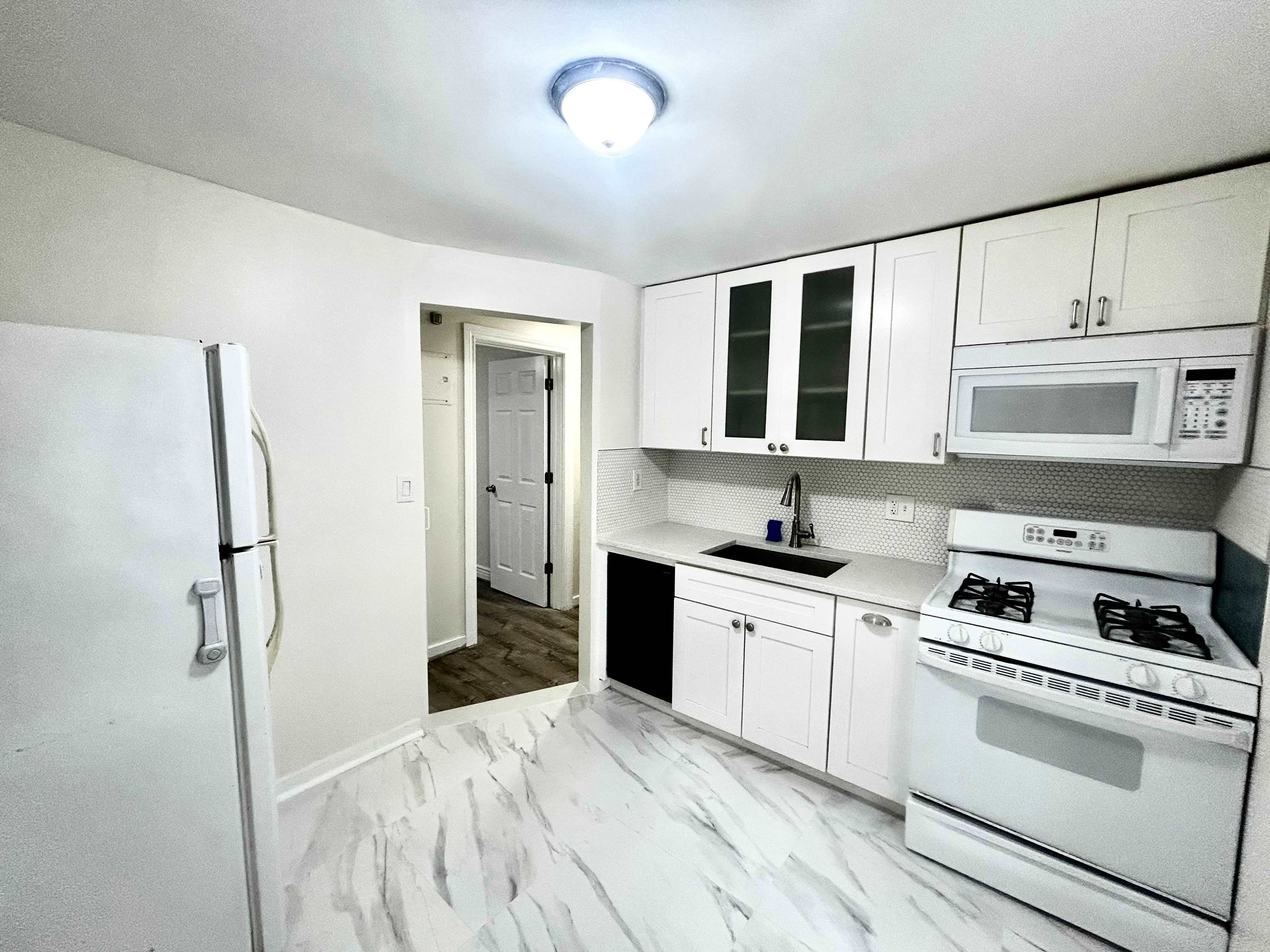 1078 East Main Street – photo 1