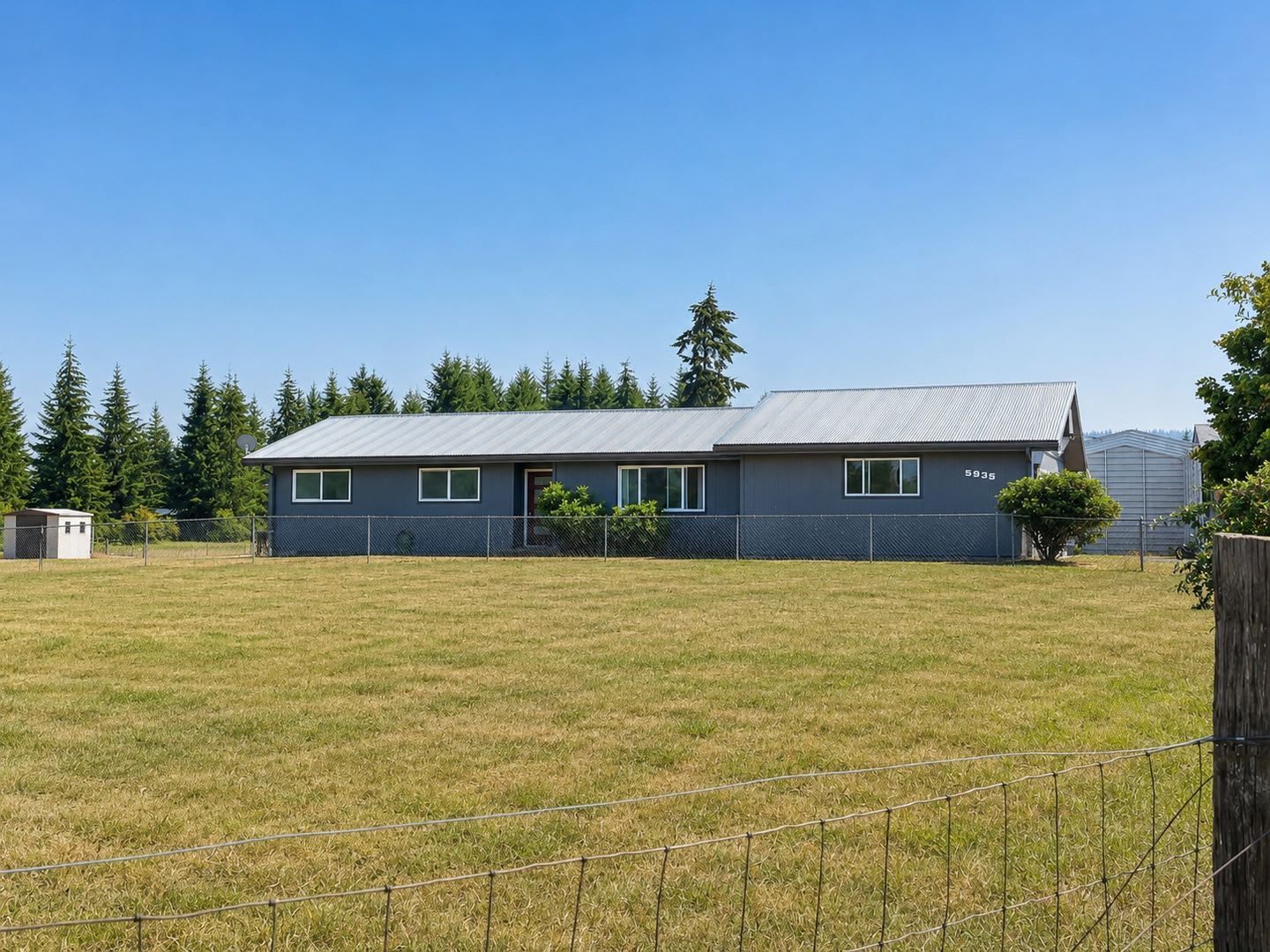 Renovated Tenino Home with Barn, Pasture & Bonus Room – photo 1