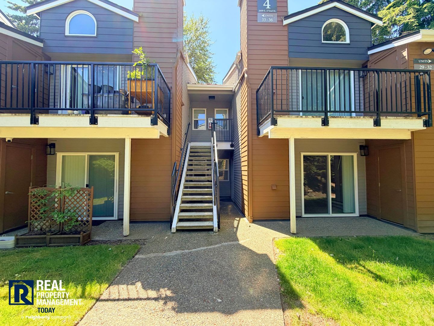 Saybrook Condo! 1 Bed/1 Bath with In-Unit Washer &amp; Dryer &amp; Covered Patio! – photo 1 of 19
