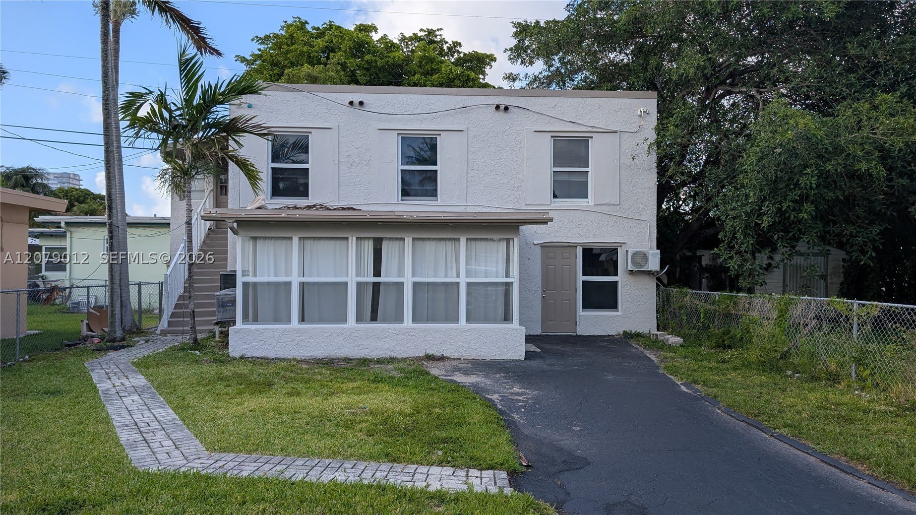 708 NE 4th St – photo 1