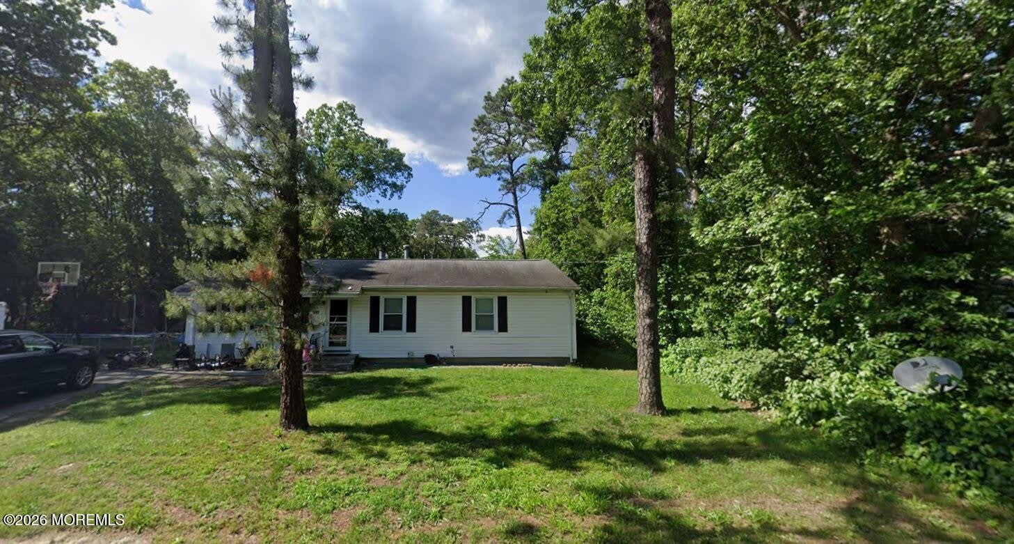 609 Commonwealth Boulevard – photo 1 of 4