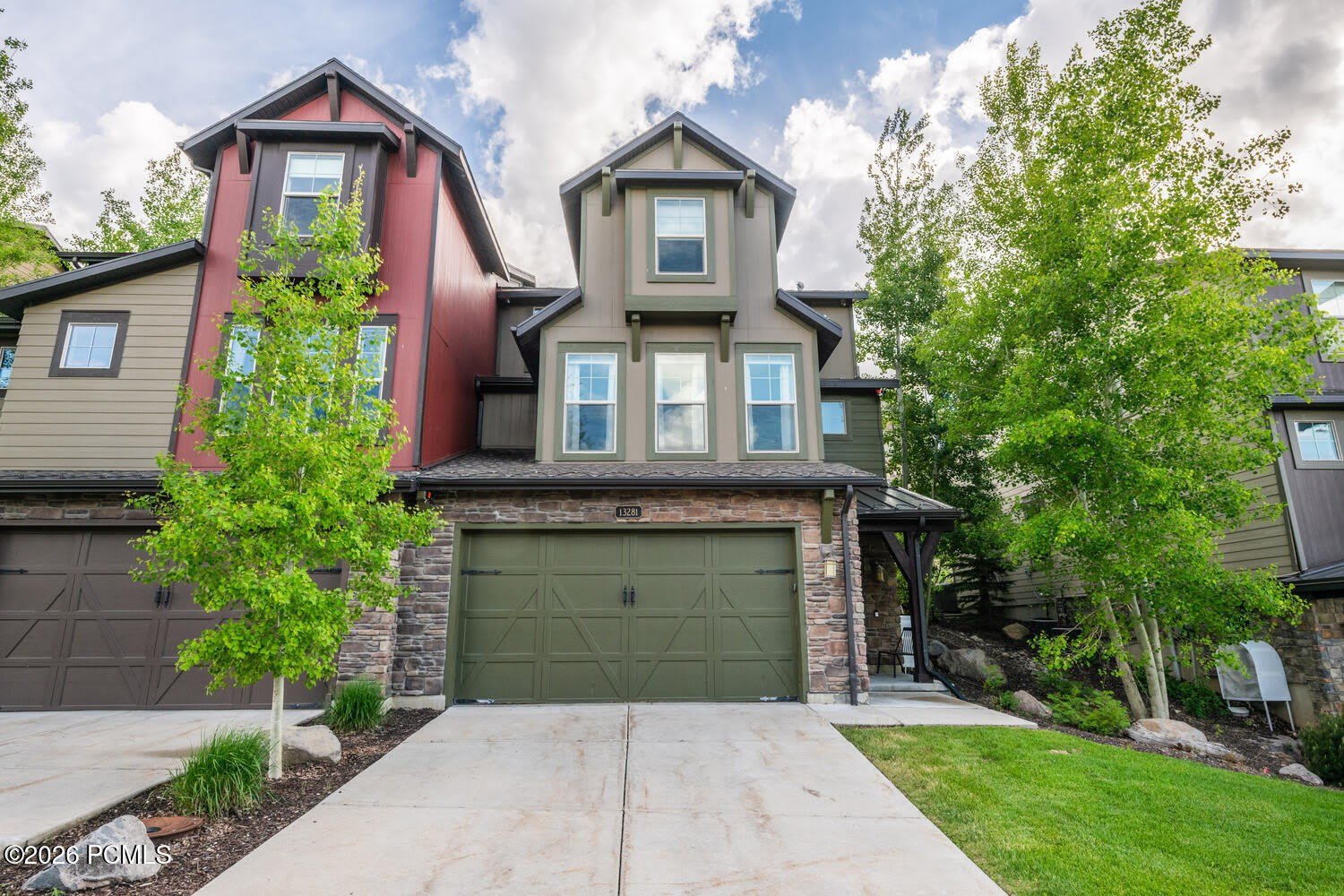 13281 N Alexis Drive – photo 1 of 37