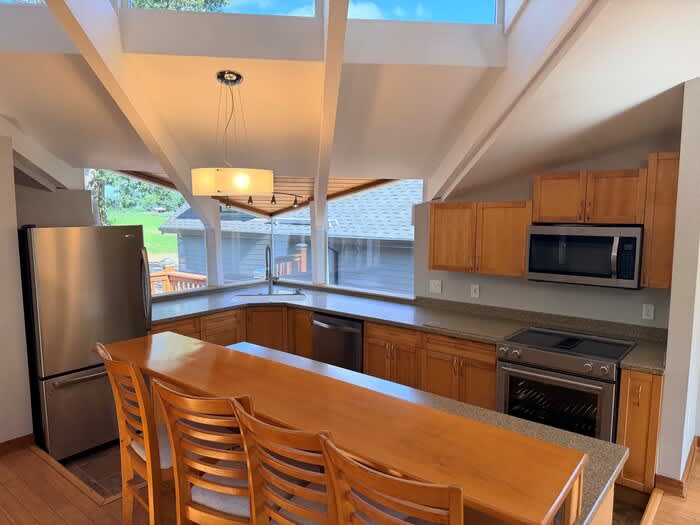 720 Northeast 34th Place – photo 1 of 37