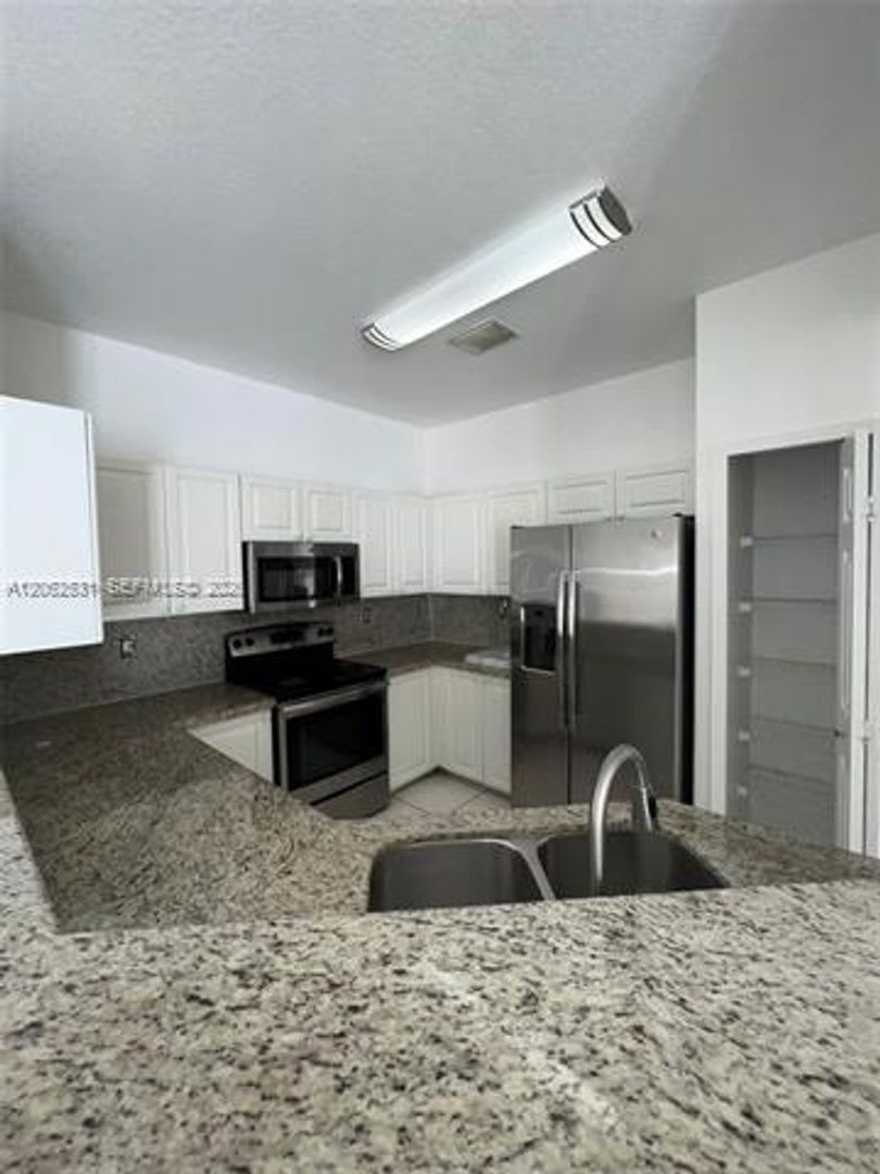 4847 NW 108th Ct # 4847, Doral, FL 33178 – photo 1