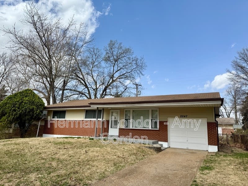 2247 Lovett Dr. – photo 1 of 16