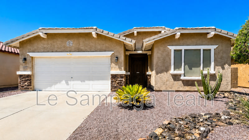 17636 W MAUI LN – photo 1
