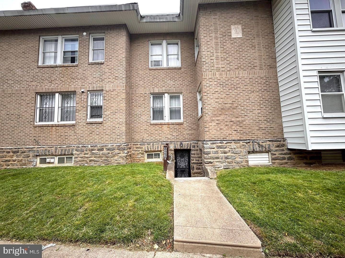 822 69TH Avenue – photo 1
