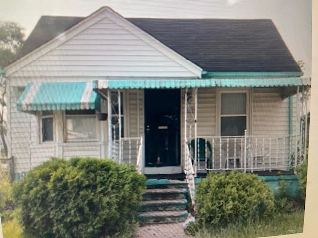 3575 S Ethel St – photo 1
