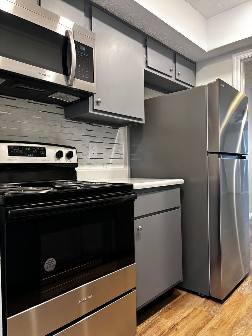 Charming 2 Bed 1 5 Bath Condo With Carport Butler Township – photo 1 of 173