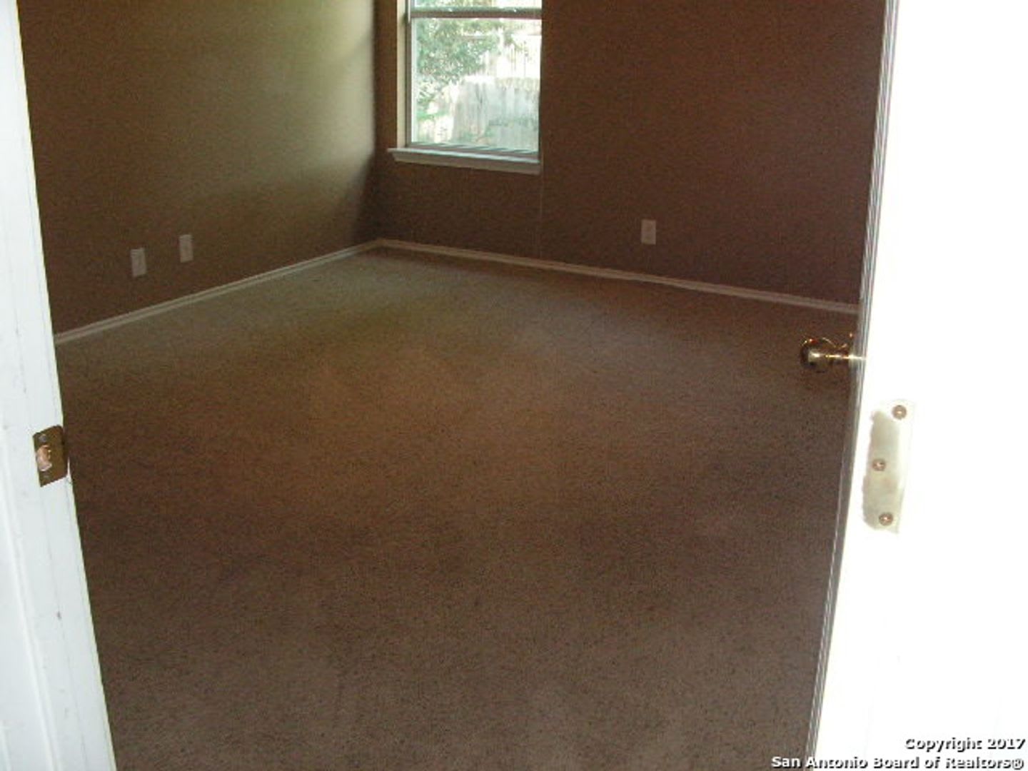 NEW ON MARKET – photo 1