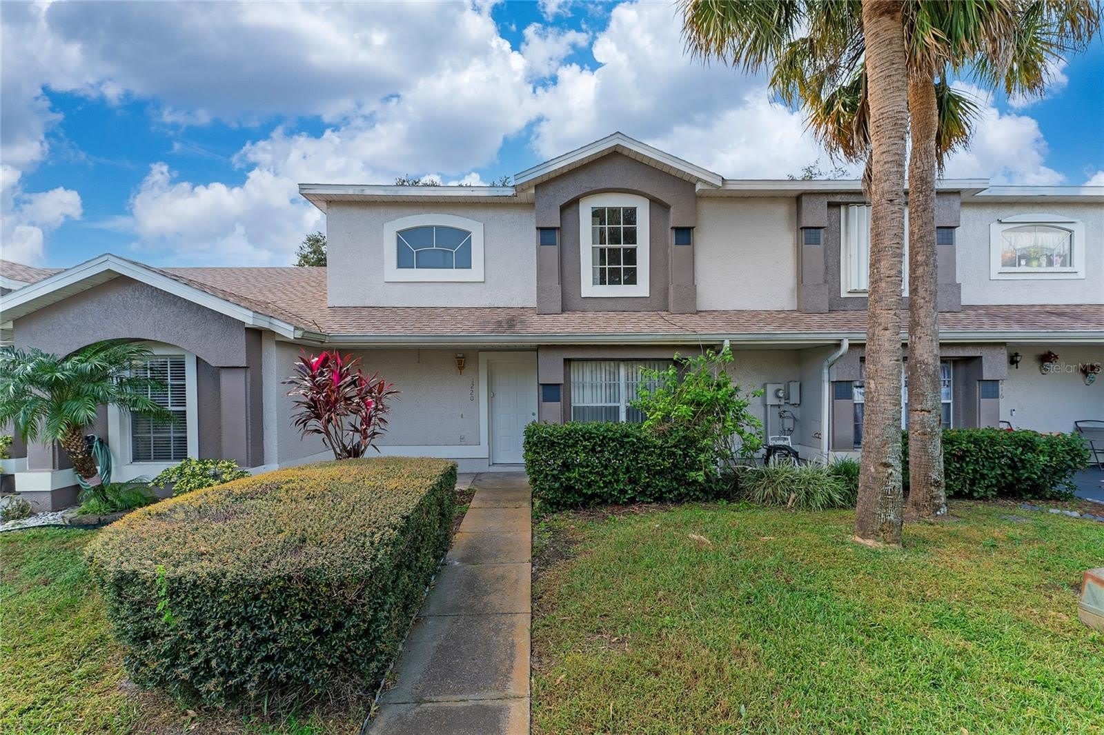 1220 GARDEN ISLE Court – photo 1 of 26