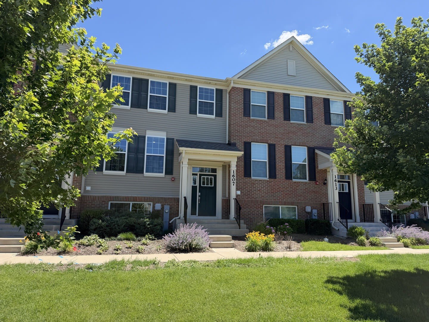 1607 Carlstedt Drive – photo 1 of 14