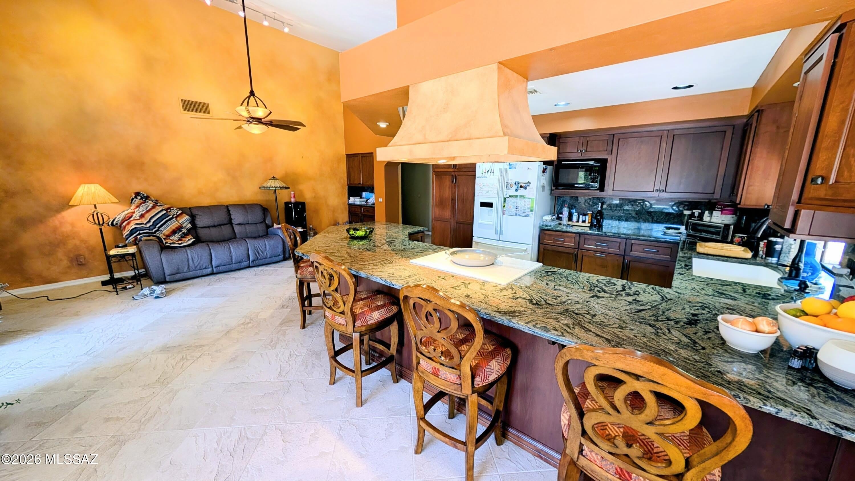 64275 E Orangewood Lane – photo 1 of 19