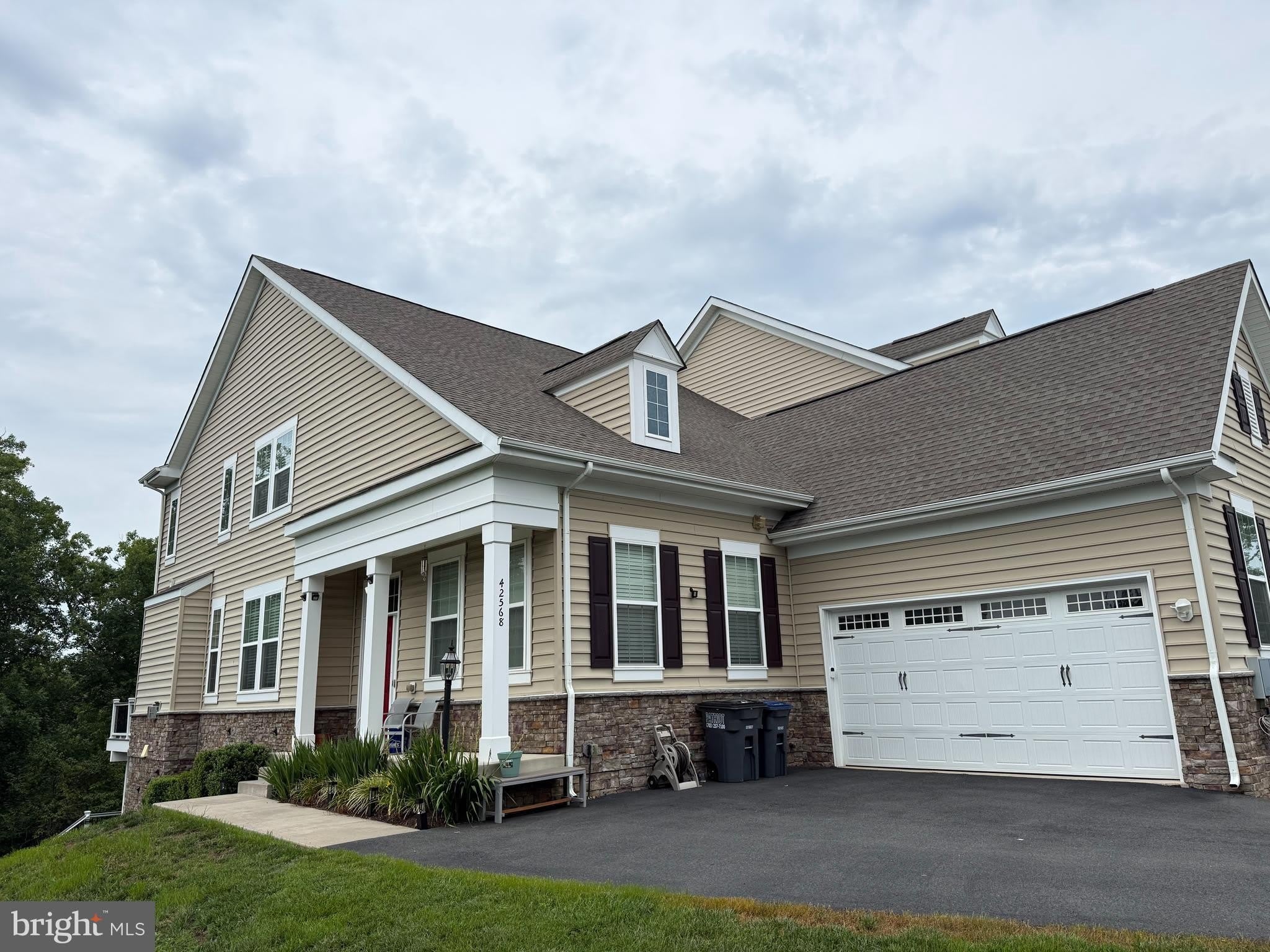 42568 AUTUMN GLORY Terrace – photo 1