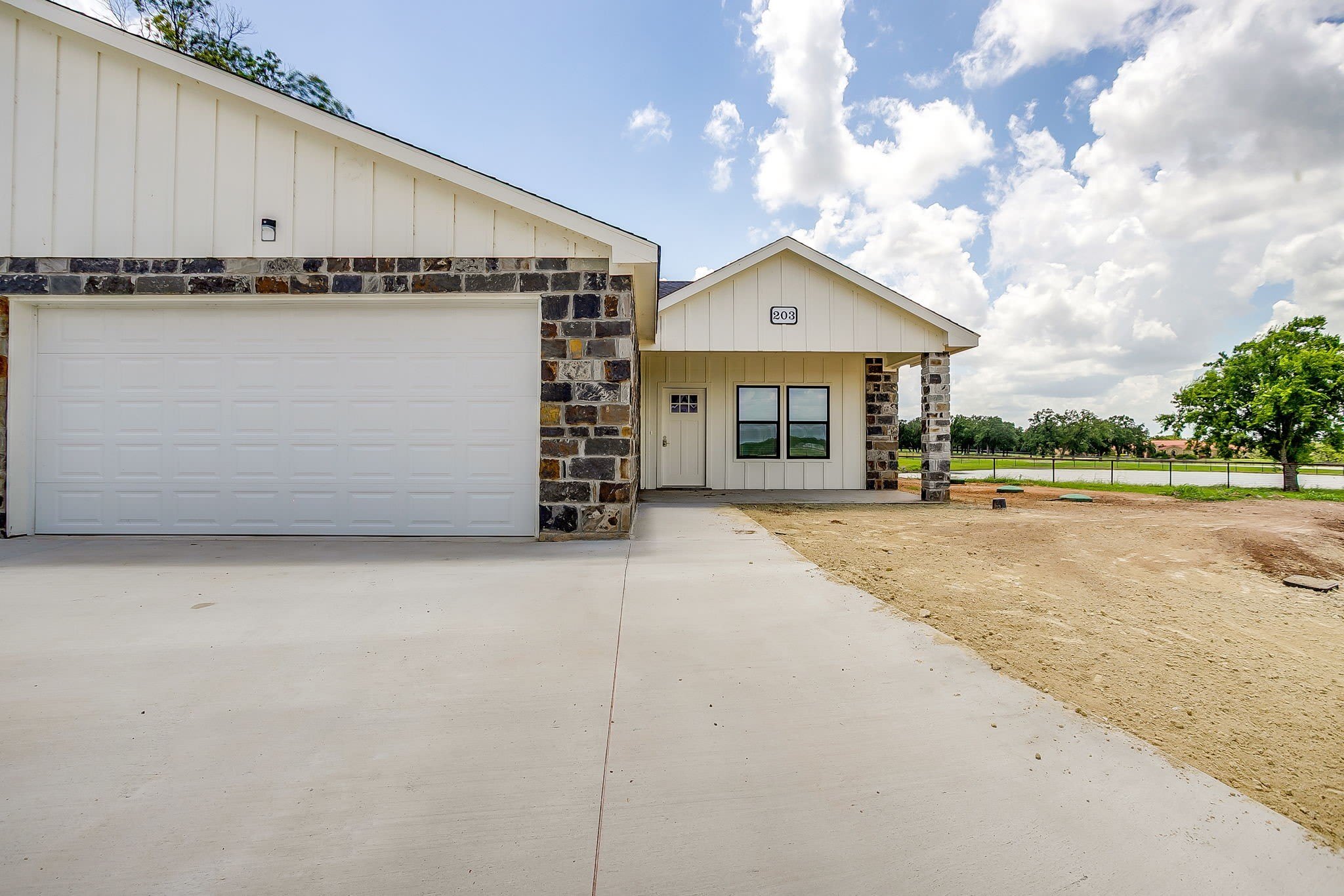 133 Winners Circle Unit # 102 – photo 1