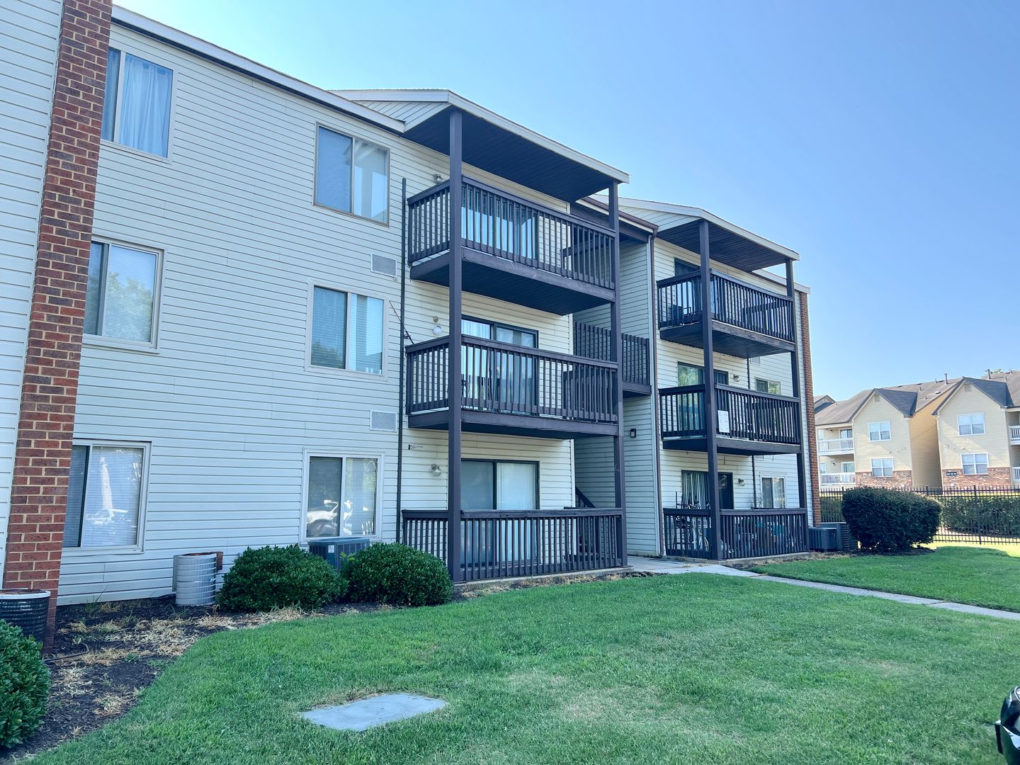 1Bth 1Bth Condo In Hampton – photo 1